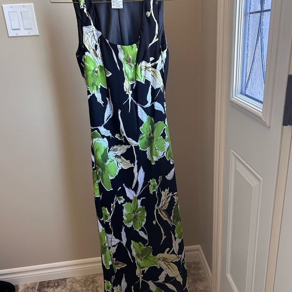 Ladies Evan Picone dress + sweater - Picture 3 of 11